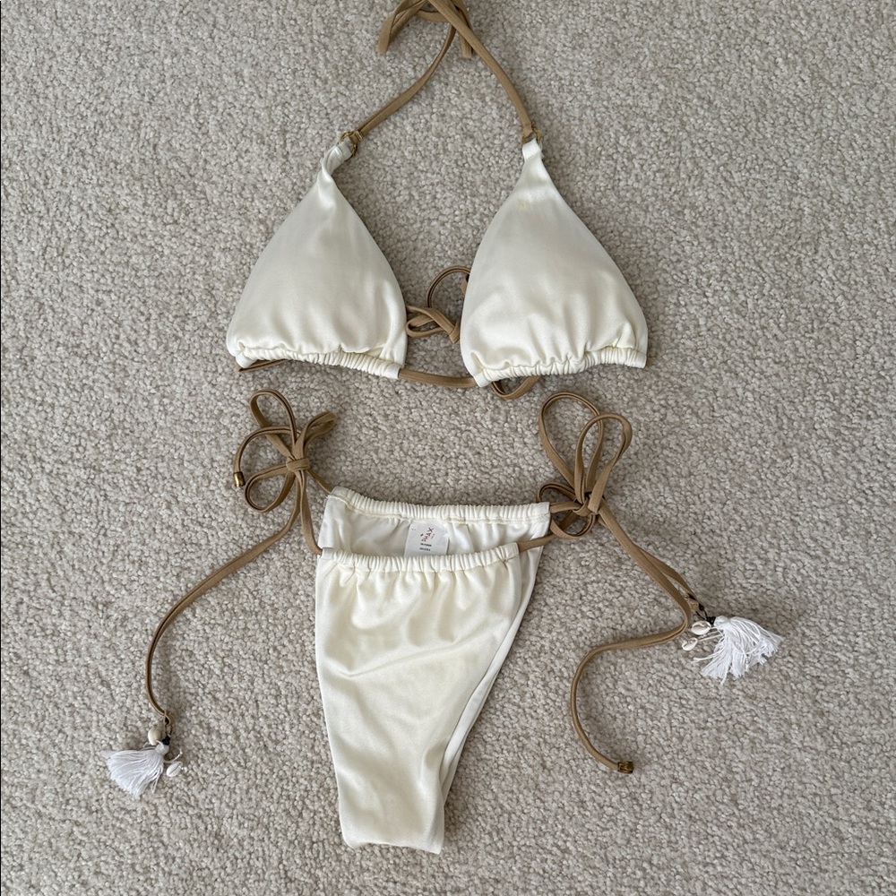 Chic Cream Bikini Set with Tassel Accents